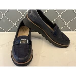 Clarks Womens Size 7.5 M Sharon Gracie Wedge Loafers Slip On Navy Plaid
